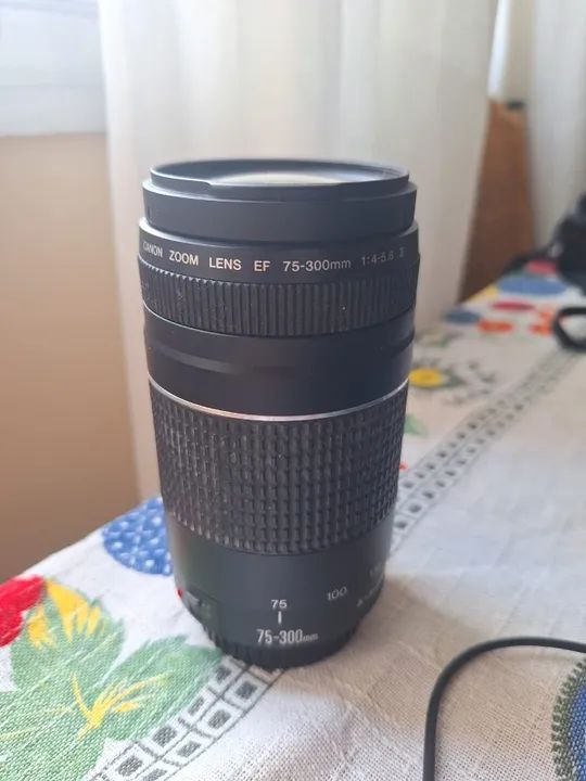 Lente Canon Super Zoom 75-300 4-5.6