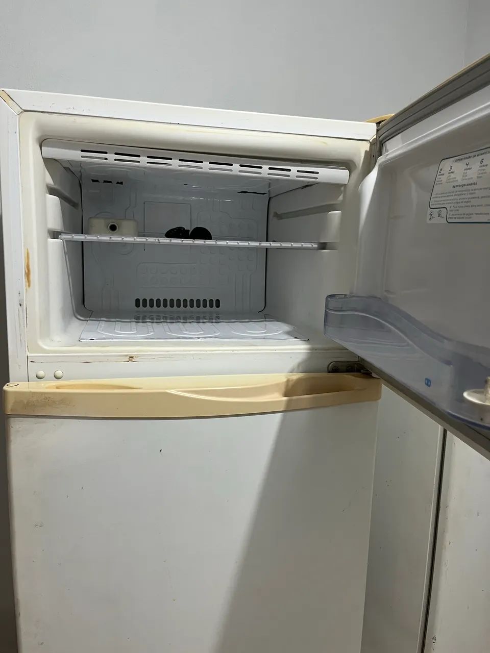 2 geladeiras com defeito  - Foto 6