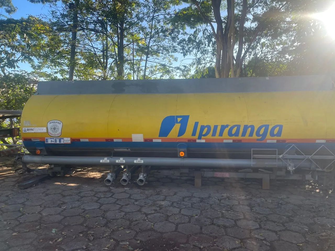 Tanque sob chassis combustível água 