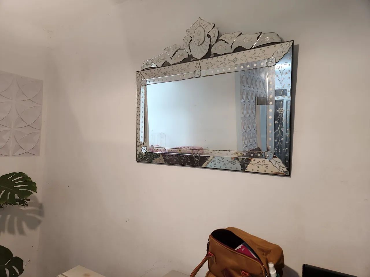 Espelho veneziano decorativo