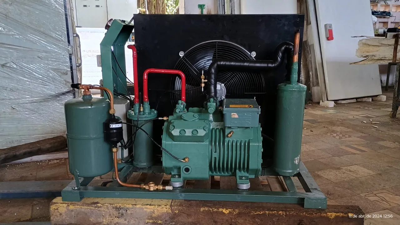 Unidade Condensadora com compressor recondicionado BITZER de Refrigeração Industrial