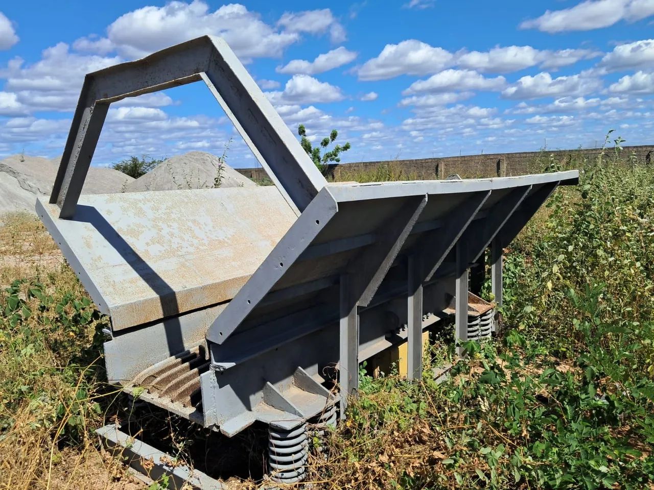 Alimentador vibratório 2,70 X 0,70 - Foto 3