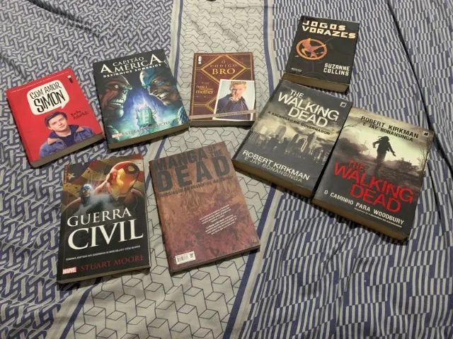 Lote de Livros Usados - Jogos Vorazes, The Walking Dead, Guerra Civil, Com Amor Simon...
