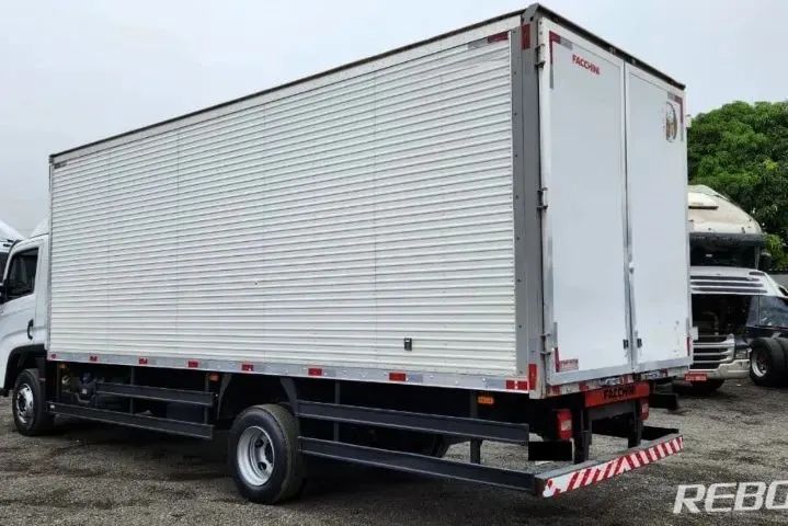 Volkswagen 11180  Baú 2019 - Foto 4