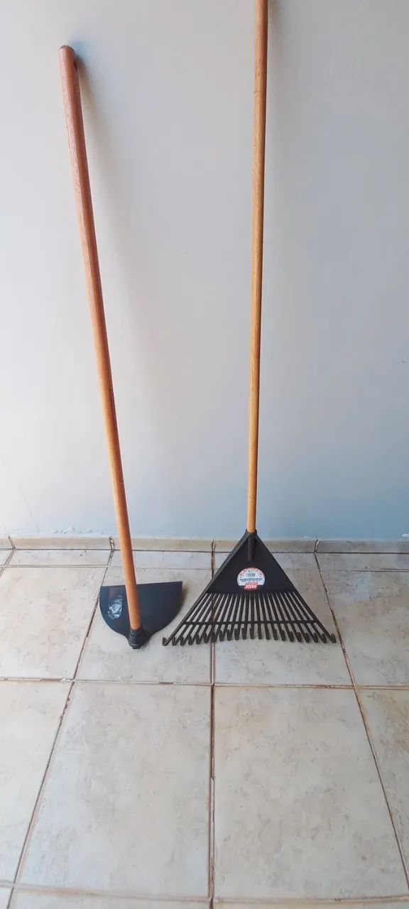ENXADA E RASTELO PARA JARDINAGEM