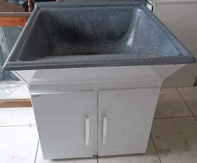 66 cm Wide Tank64872567639299120