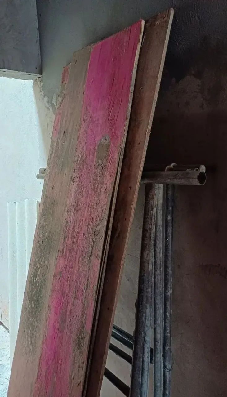 Vendo 04 peças usadas de madeirite resinado com 14mm - USADO - Foto 3