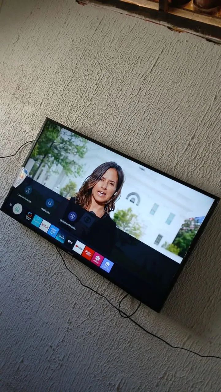 Venda se tv smart Samsung nova 43poelegada 