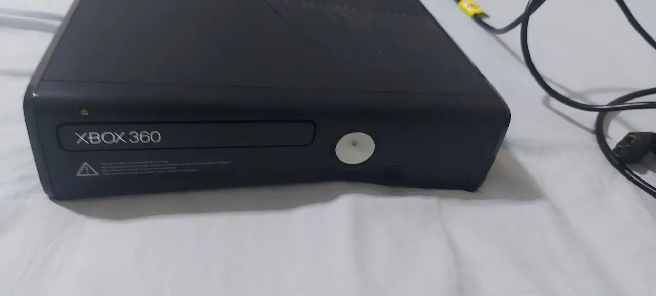 Xbox 360 slim com defeito - Foto 4
