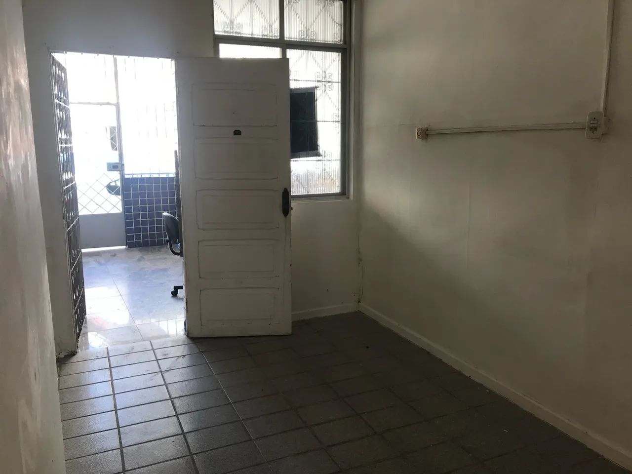 Loja  térrea, próximo a Lapa - Foto 4