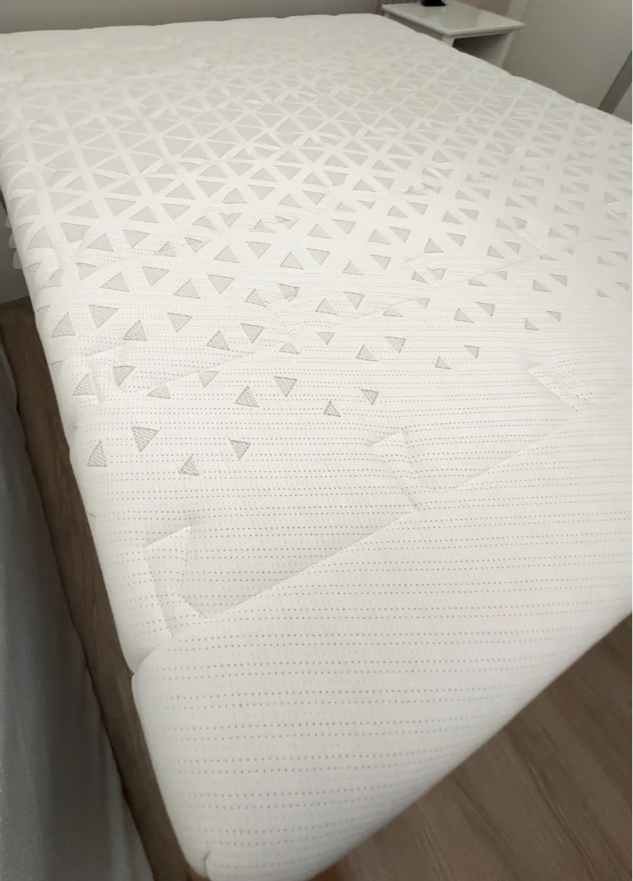 Colchão Emma Premium Hybrid II