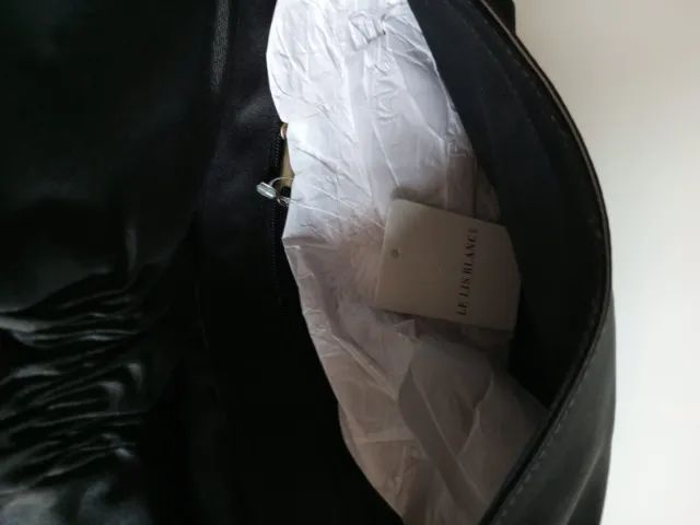 Bolsa estilo carteira de mão Le Lis Blanc - Foto 2