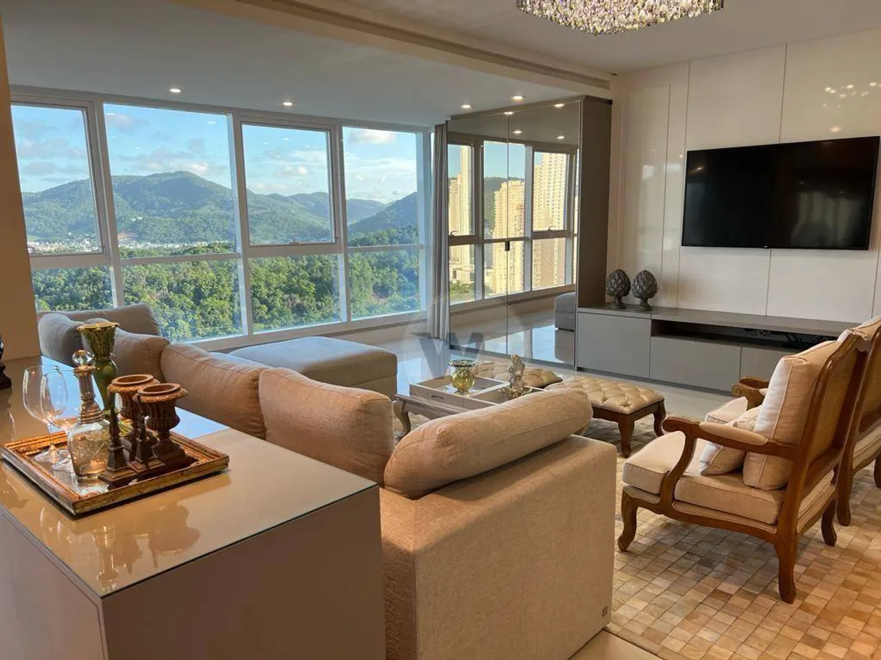 Apartamento com 3 Suítes para alugar, 184 m² por R$ 20.000/mês - Barra Sul - Balneário Cam