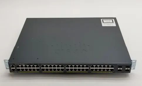 Switch Cisco Catalyst 2960x 48 Portas RJ45 1GB +4x SFP PoE+