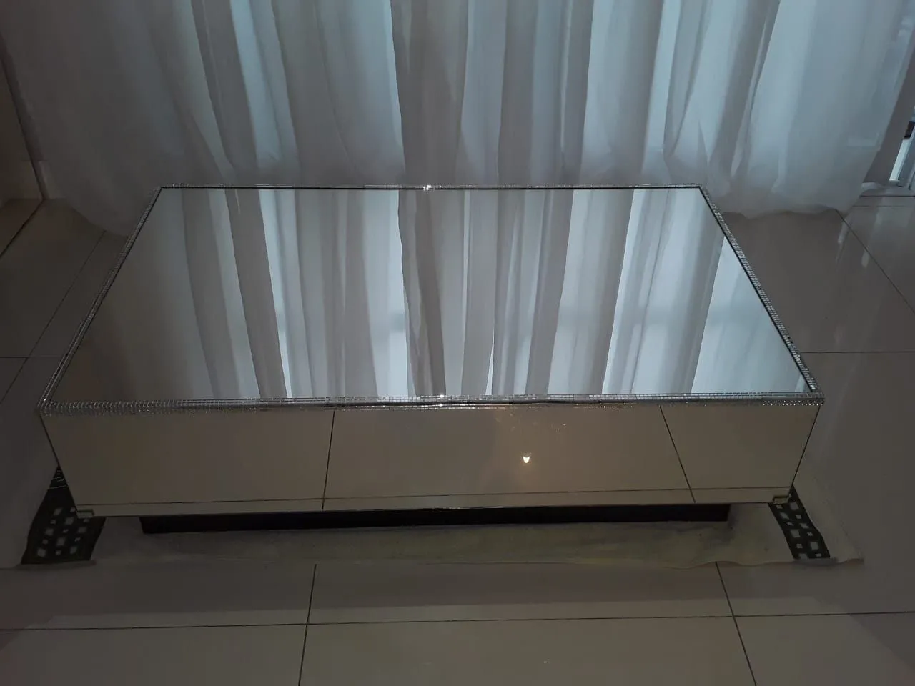 Mesa de centro espelhada luxo