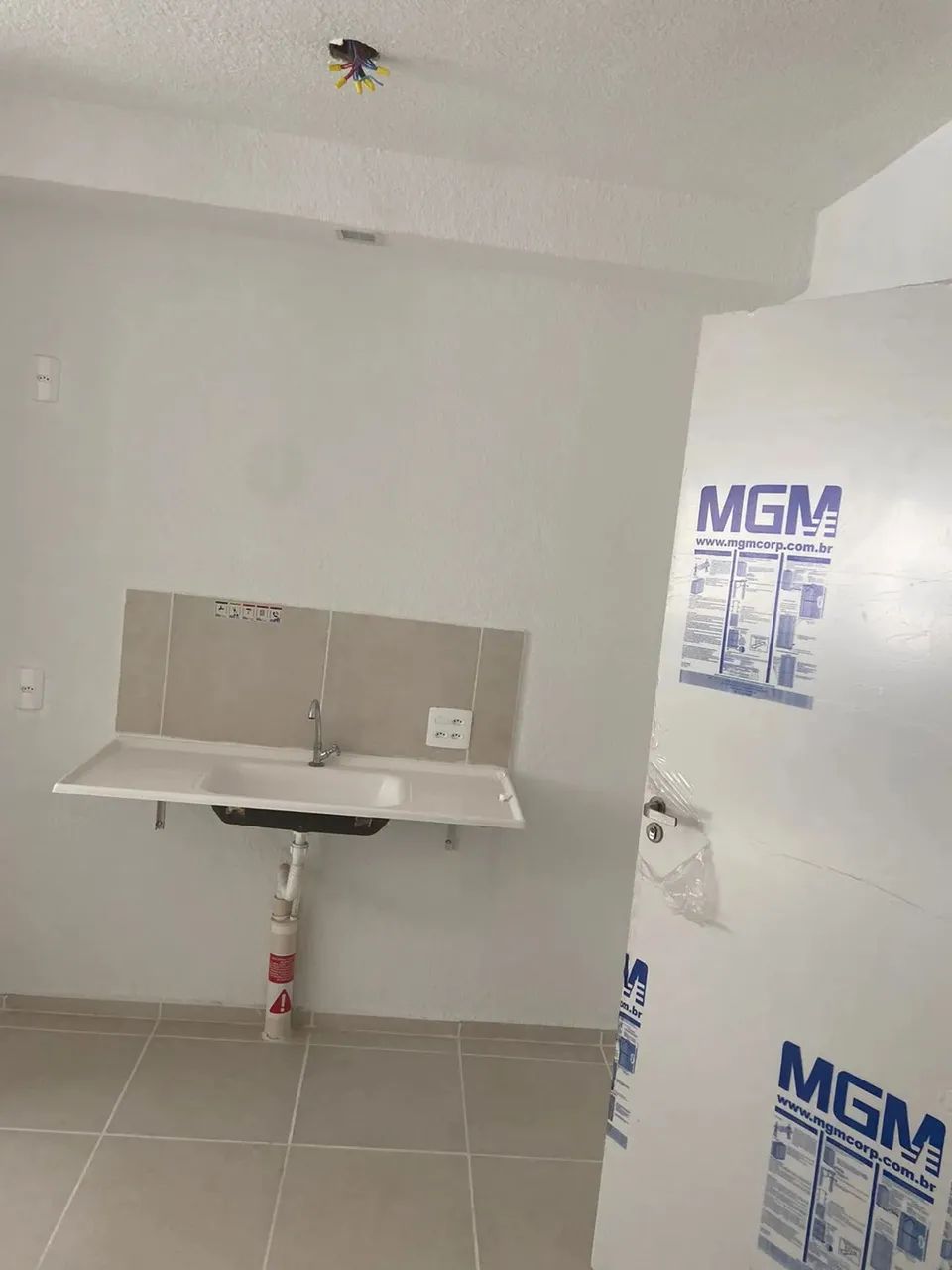 APARTAMENTO DE REPASSE NO PARQUE BUGANVILLE ITAPERI PERTO DA UNIVERSIDADE UECE - Foto 4