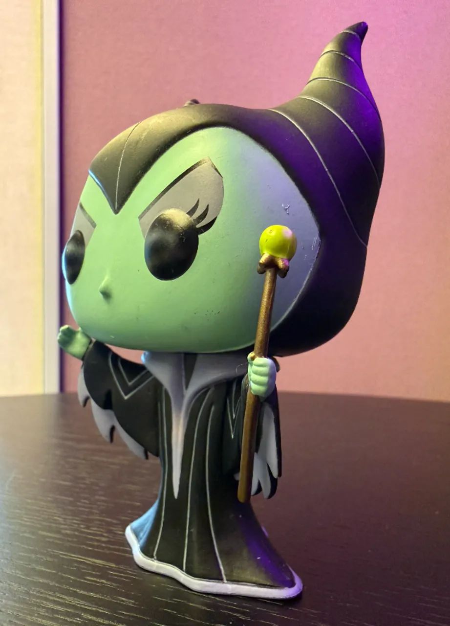 Boneco Funko Pop! Disney Sleeping Beauty 65th Maleficent - Foto 3
