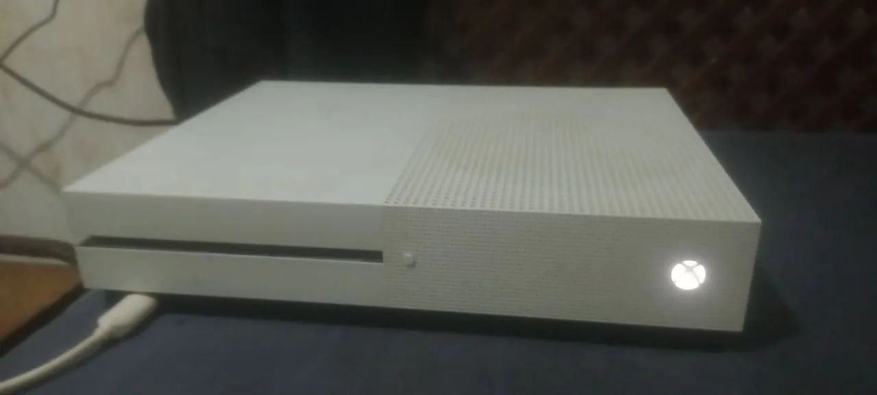 XBOX ONE S (aceito PS4 slim)