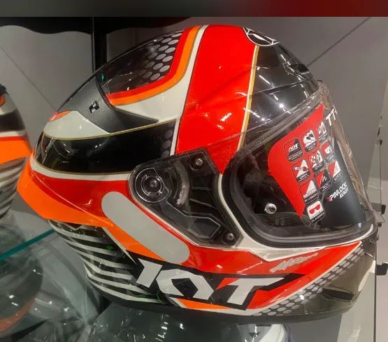 Capacete KYT 