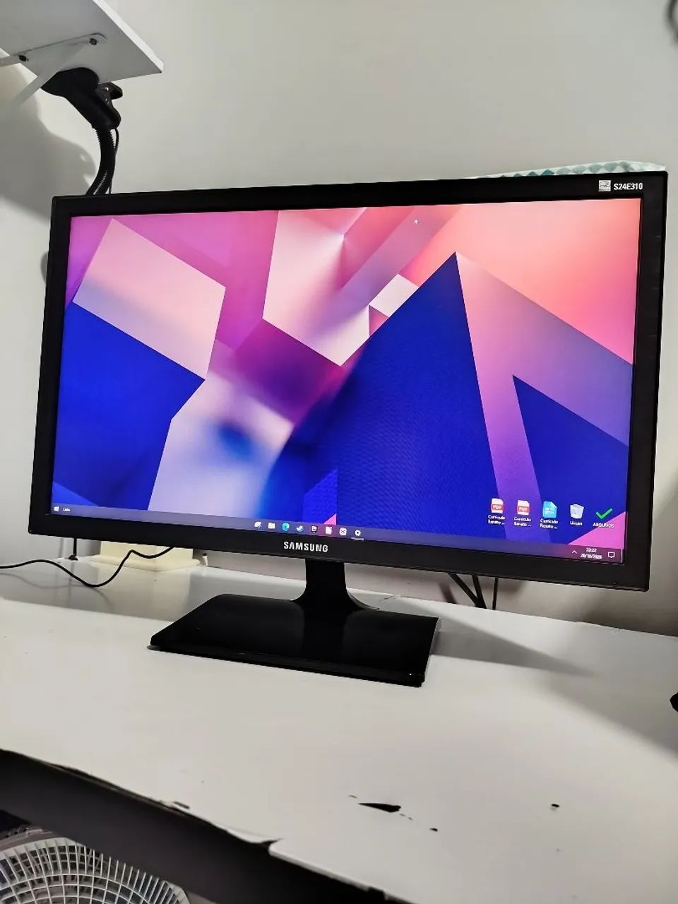 Monitor SAMSUNG 24 Polegadas MUITO NOVO