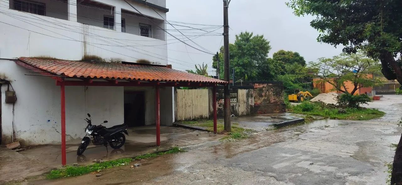 Vendo Loja para comércio 30 Mil de entrada.