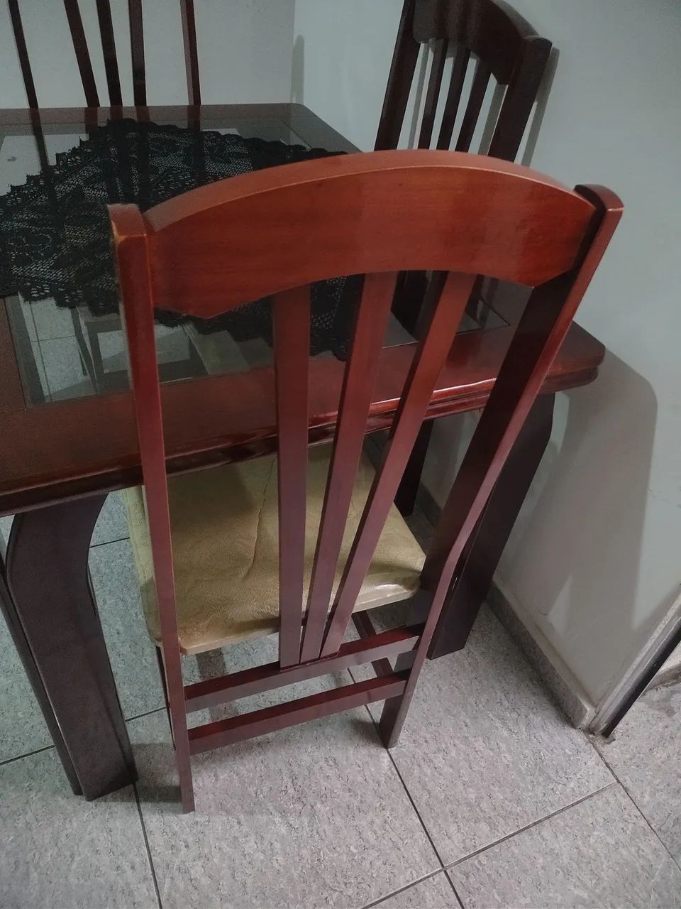 Mesa com 04 cadeiras  - Foto 5