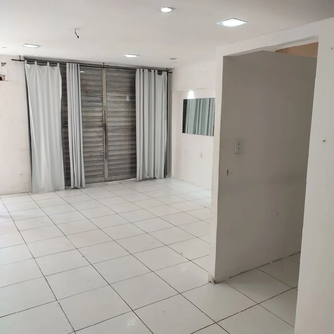 Alugo loja em Ramos rua residencial - Foto 5