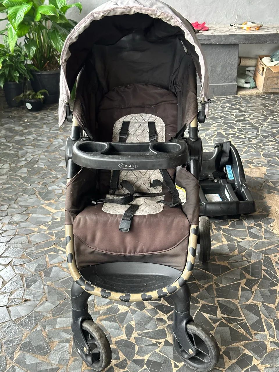 VENDO CARRINHO DE BEBÊ GRACO COMPLETO - Foto 4
