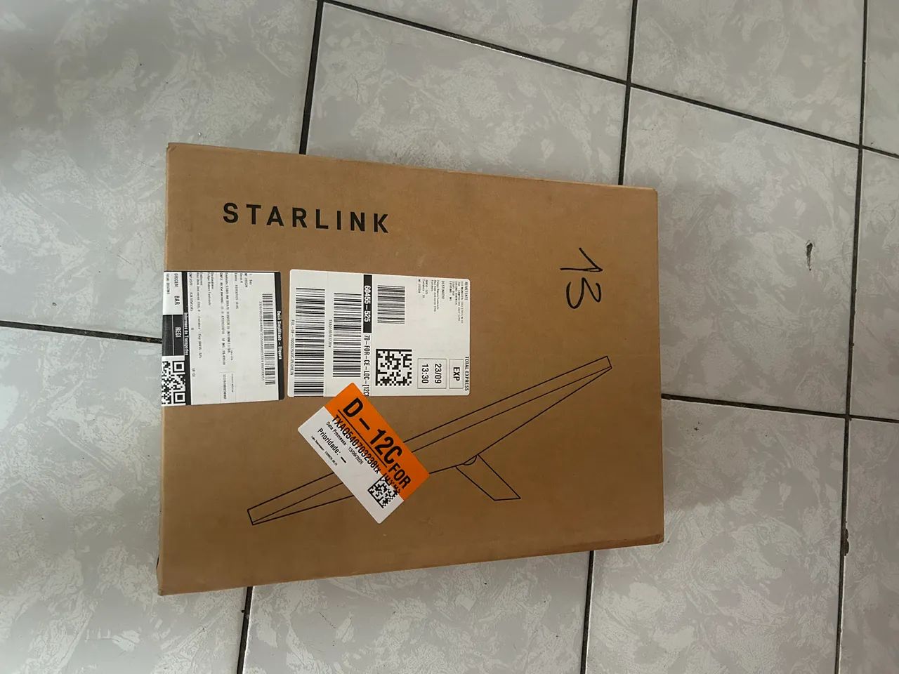 Starlink Mini - Internet via Satélite - Completa na Caixa