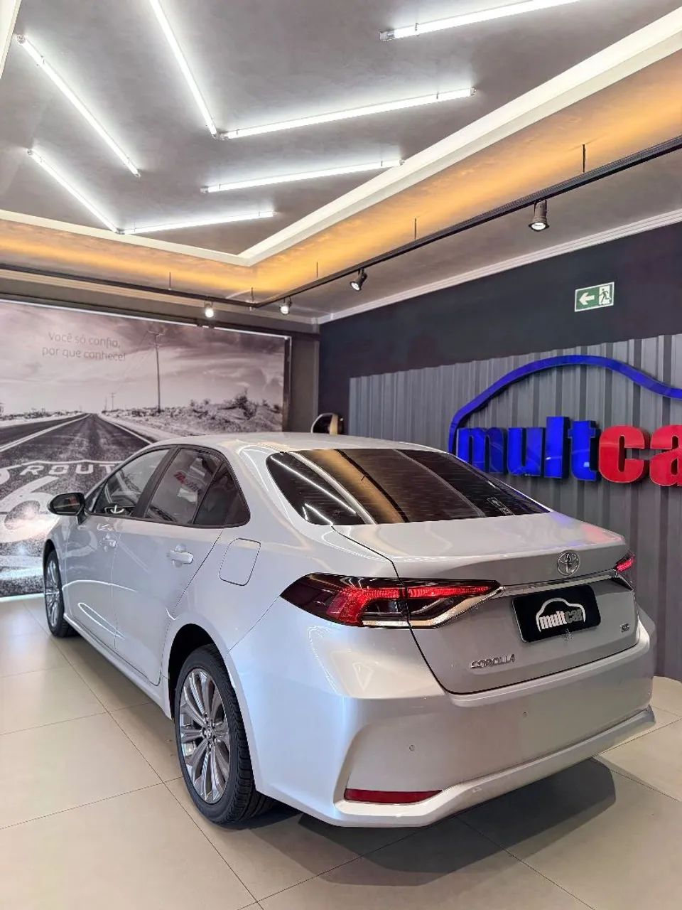Toyota Corolla XEI 2.0 Flex 16V Aut. 2023 - Foto 2