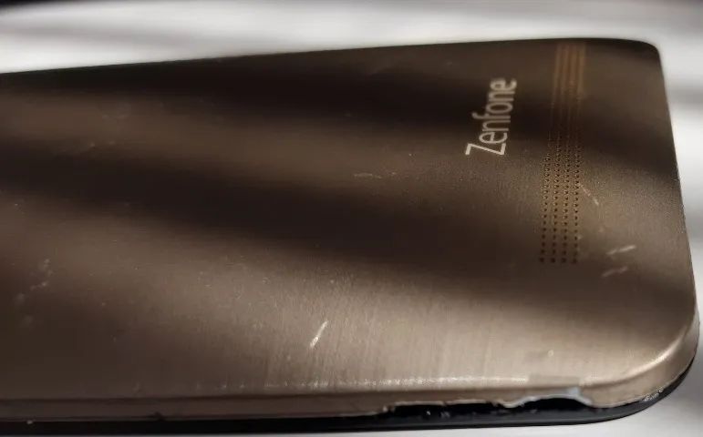 ASUS Zenfone Laser 2 ZE550KL Dourado - Foto 3