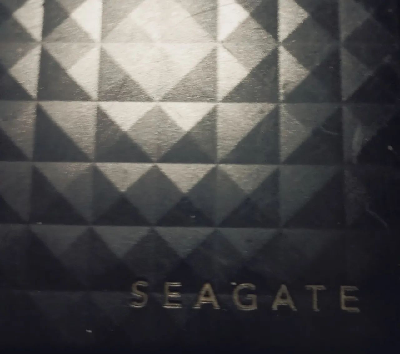 HD EXTERNO 1 TERABYTE (SEAGATE) (EM EXCELENTE ESTADO) 