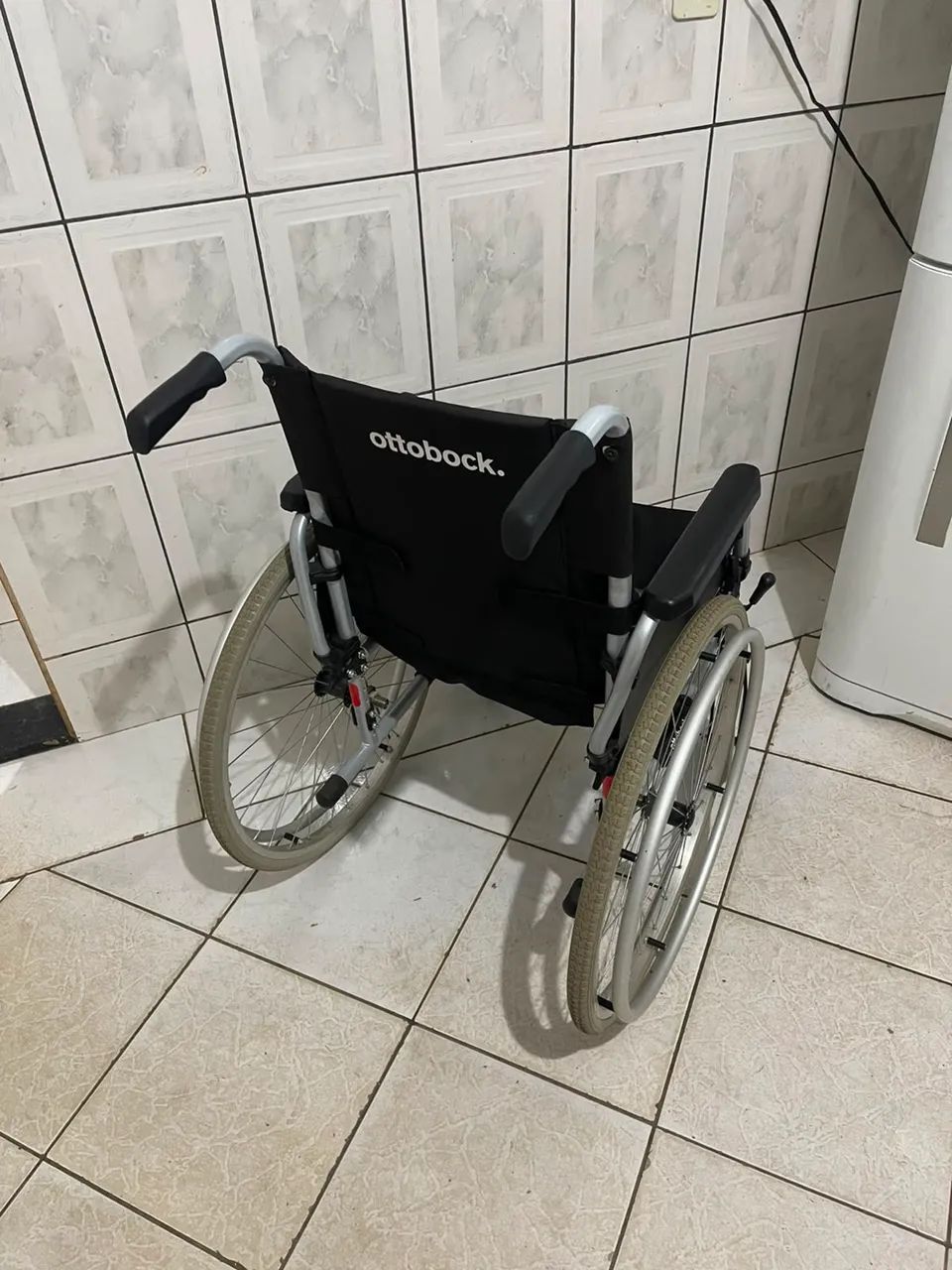 Cadeira de rodas  - Foto 2