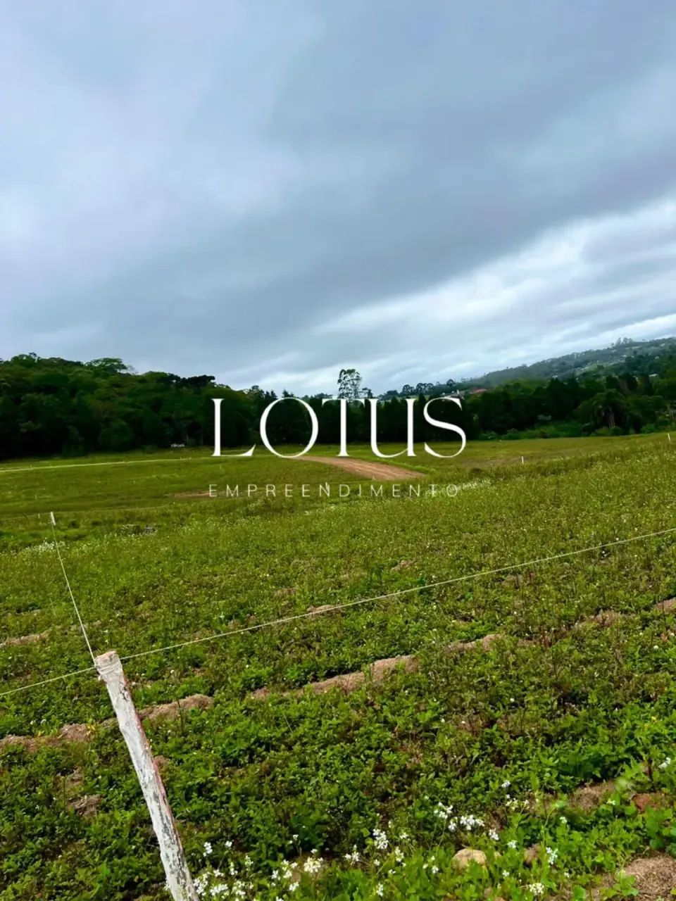TERRENOS EM CAUCAIA DO ALTO COMÓDOS AO LADO
