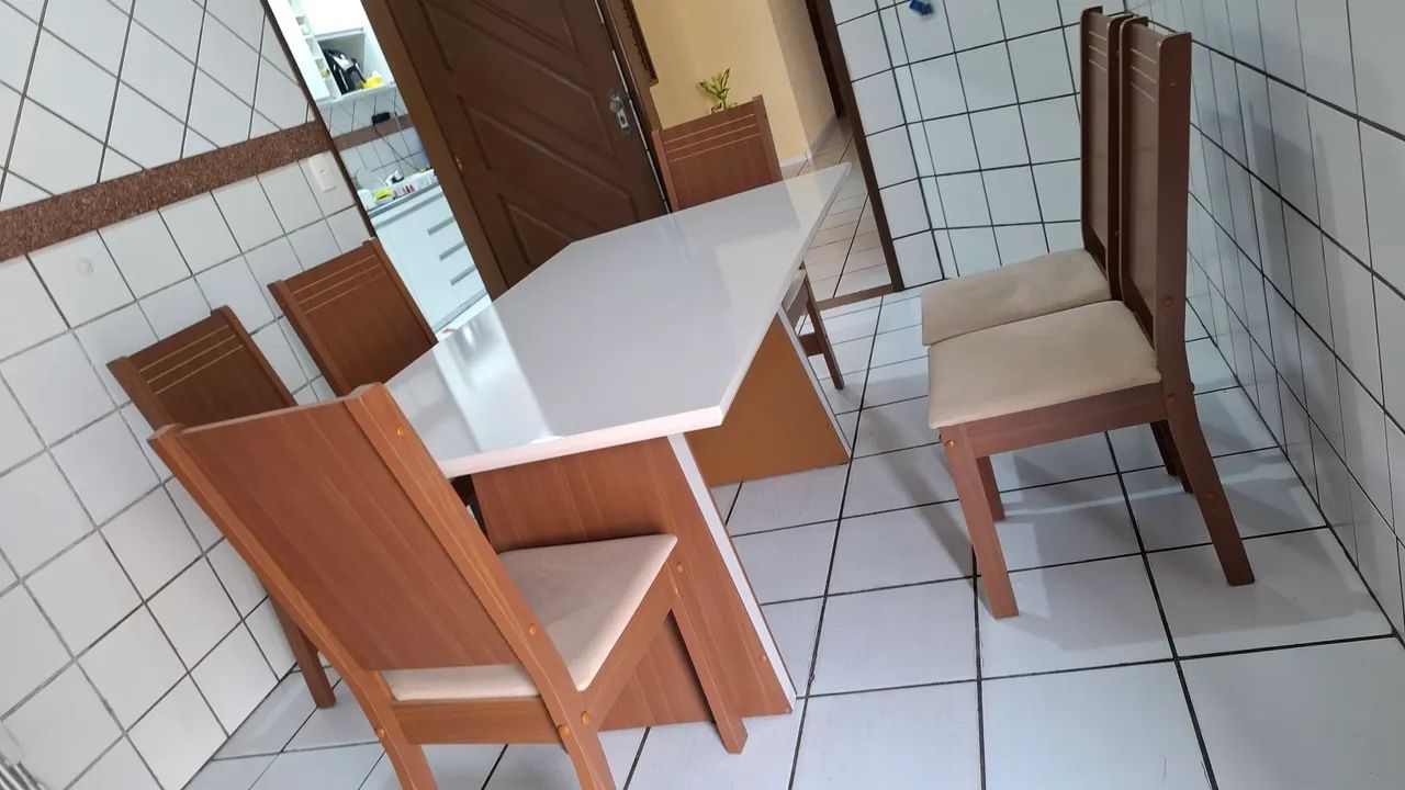 Mesa de jantar 6 lugares 
