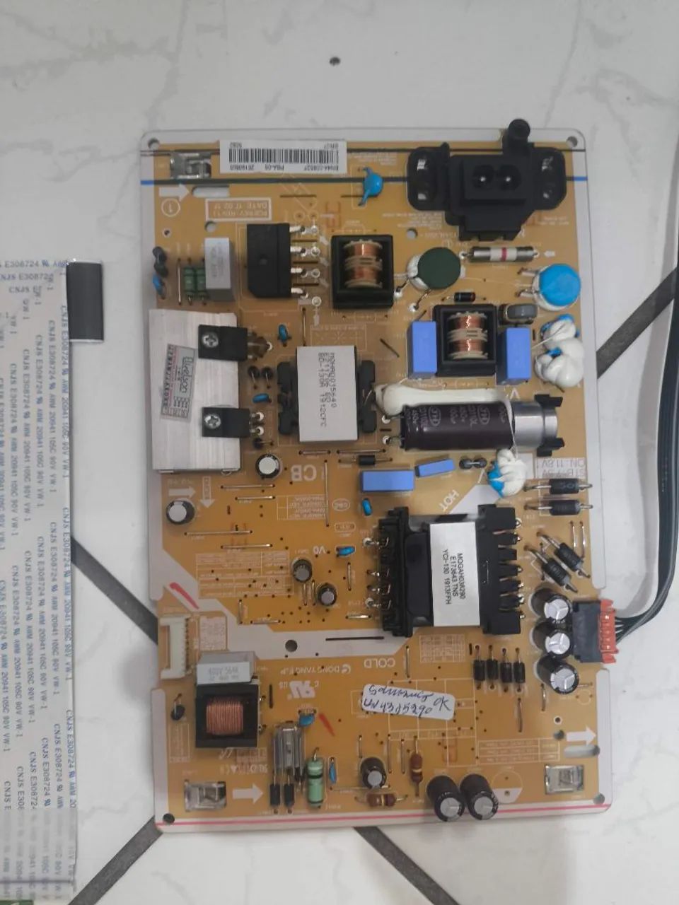 VENDO PLACAS E PEÇAS PARA TV SAMSUNG 43 POLEGADAS  - Foto 2