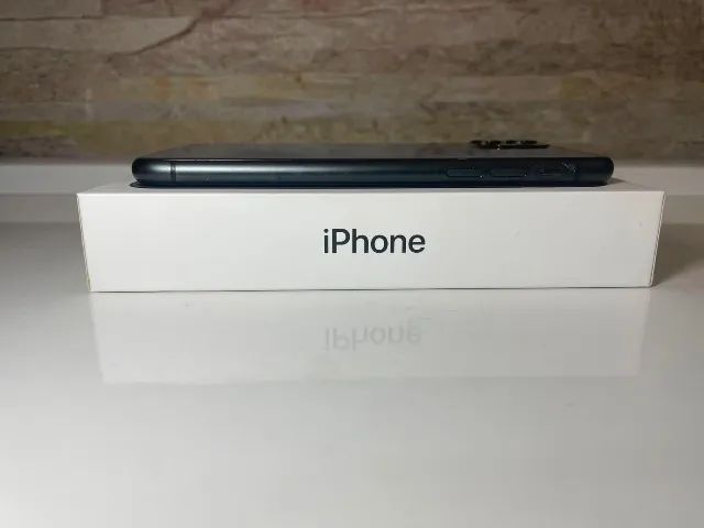 iPhone 11 de 64 GB na cor Preto - Foto 2