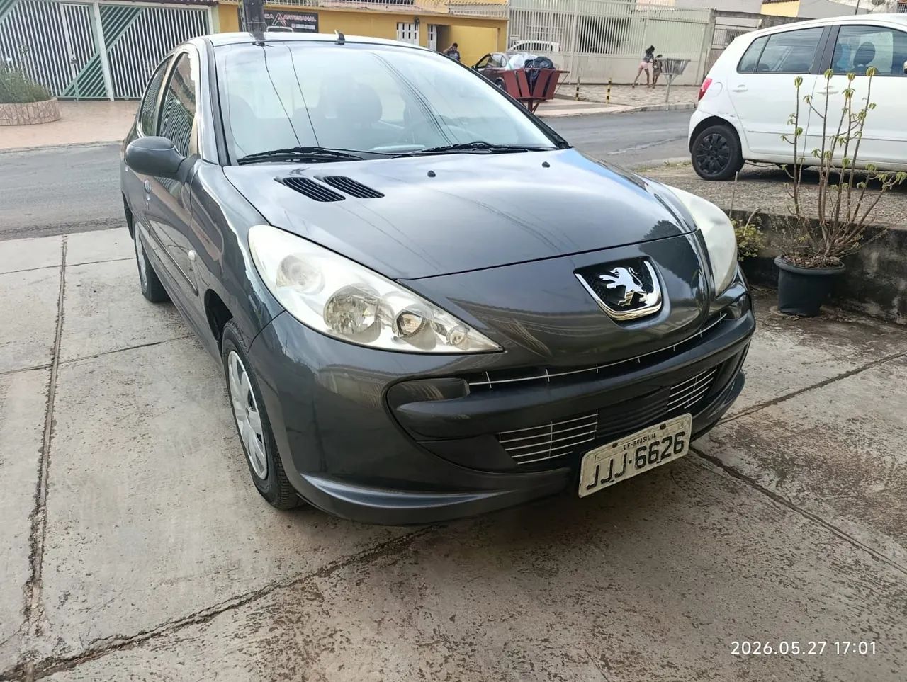 Peugeot 207 207 XR 1.4 FLEX 8V 5P 2012
