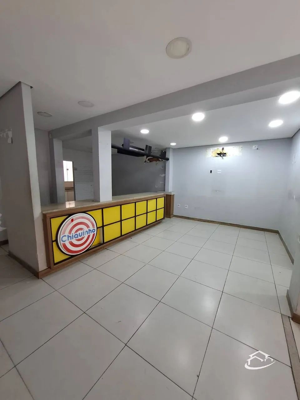 Excelente ponto comercial para locação no Centro de Lorena-SP. - Foto 3
