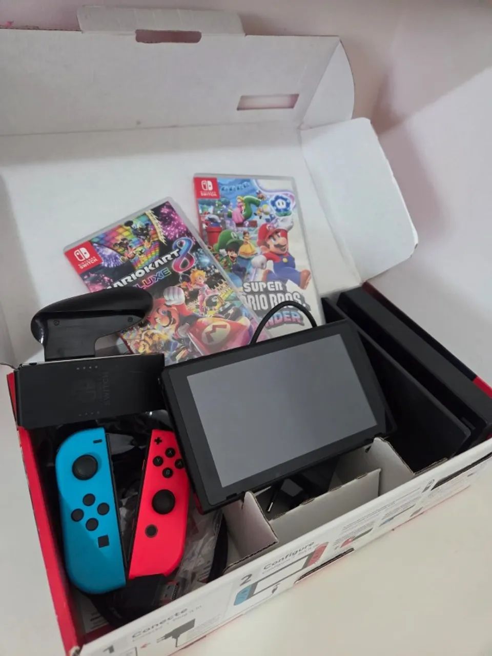 Nintendo switch 32GB com 2 jogos