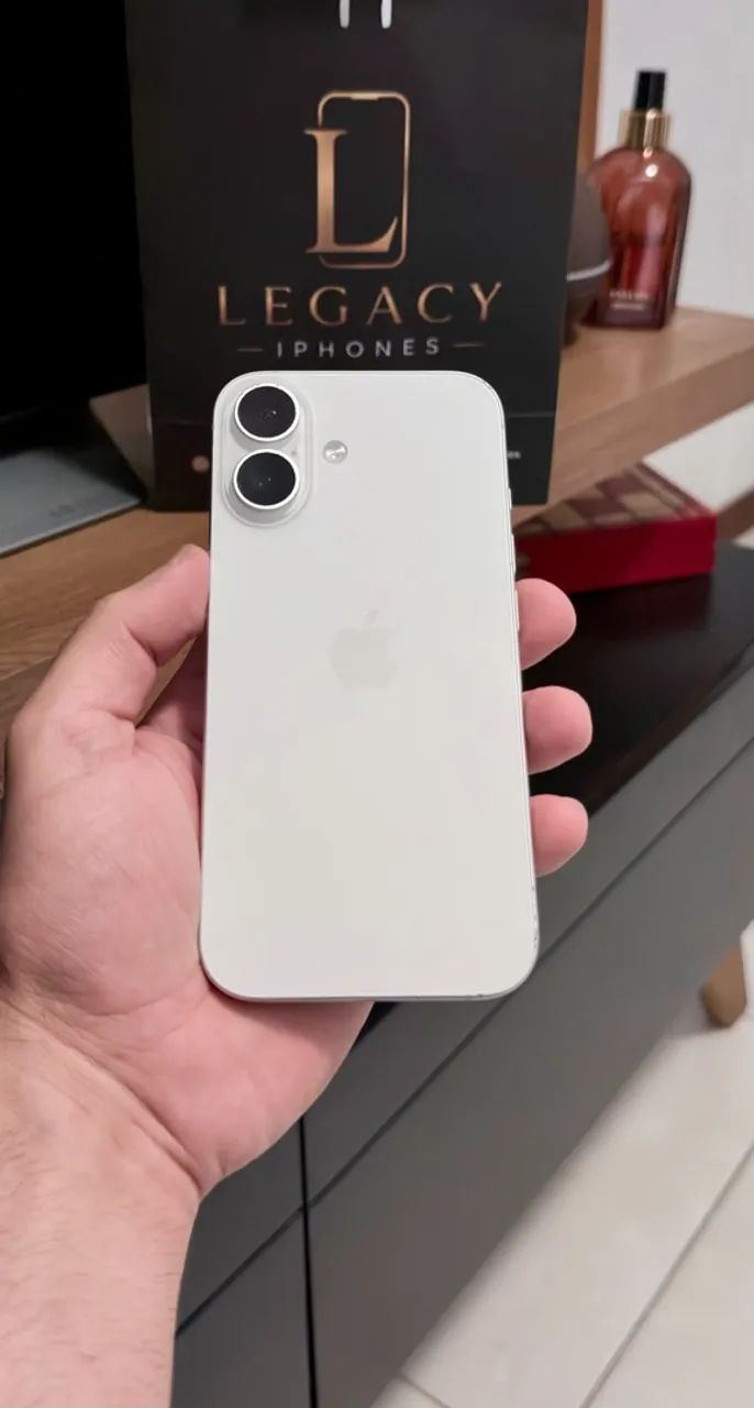 iPhone 16 - com garantia - até 18x