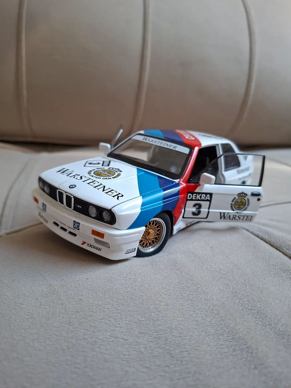 Miniatura BMW M3 Clássica NOVA