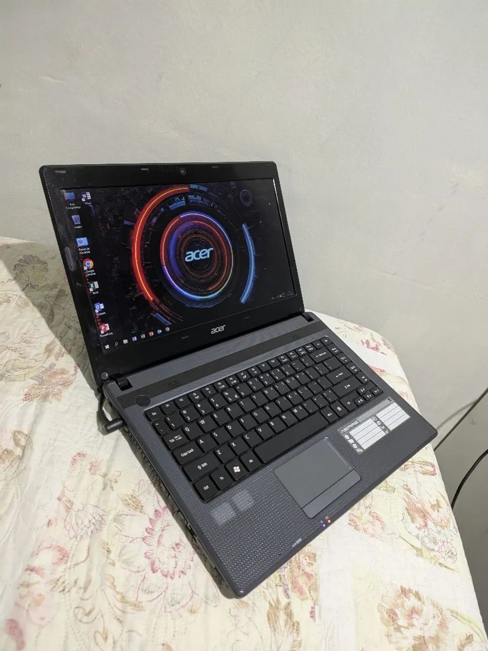 Notebook Acer / Intel / 4GB / HD 500GB c/ Windows 10 - Foto 3