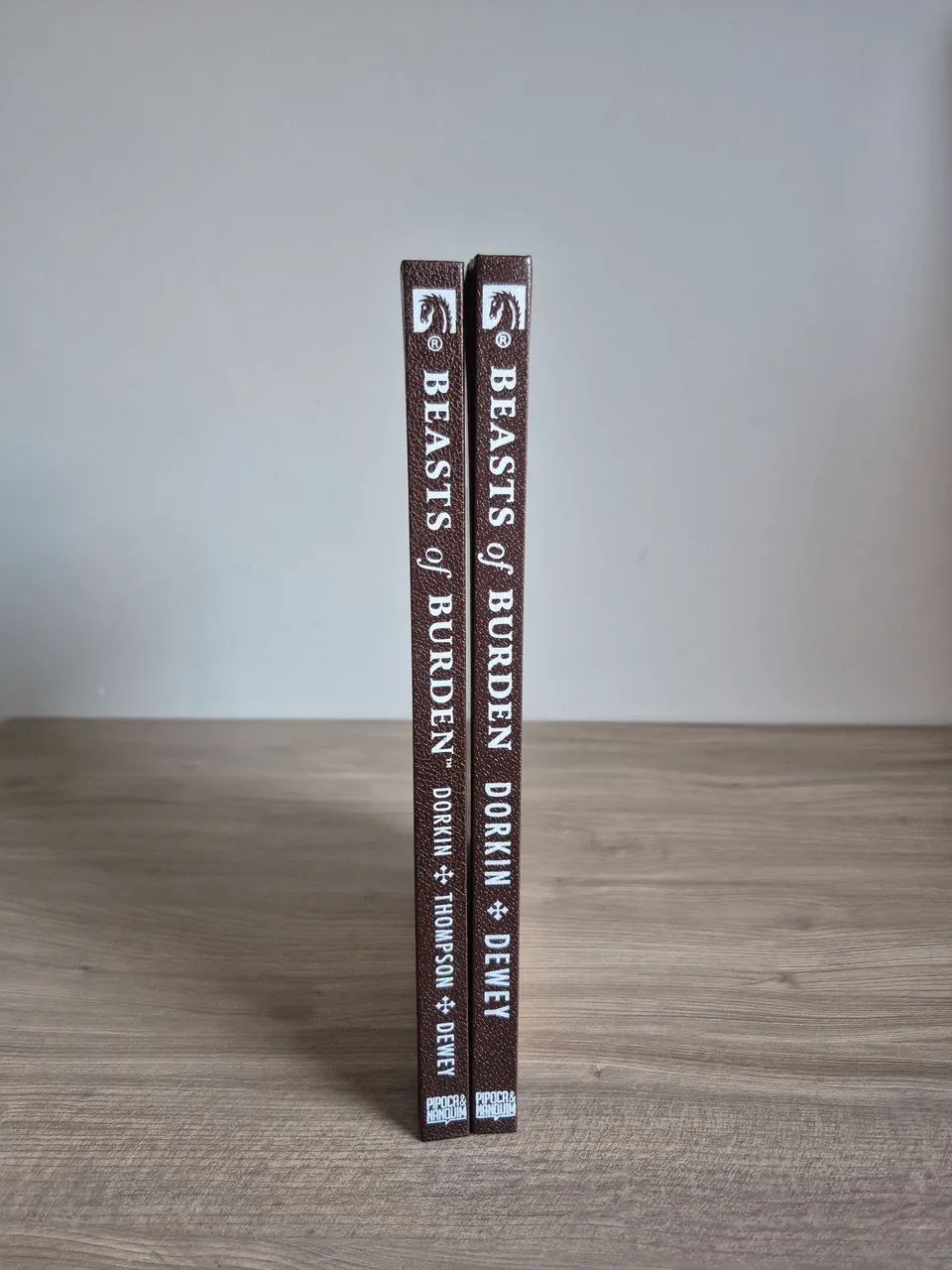 Beasts Of Burden 2 Vols. - Foto 2