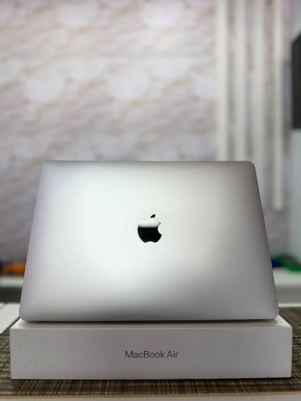 MACBOOK AIR M1 256GB 8 RAM