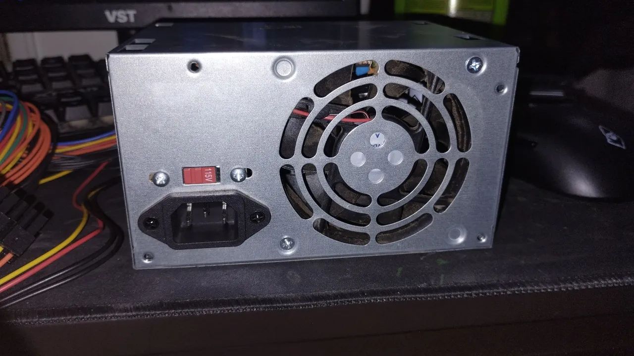Fonte ATX de Alimentação 200W - Modelo PS3-200W (Ideal para PC de Escritório)