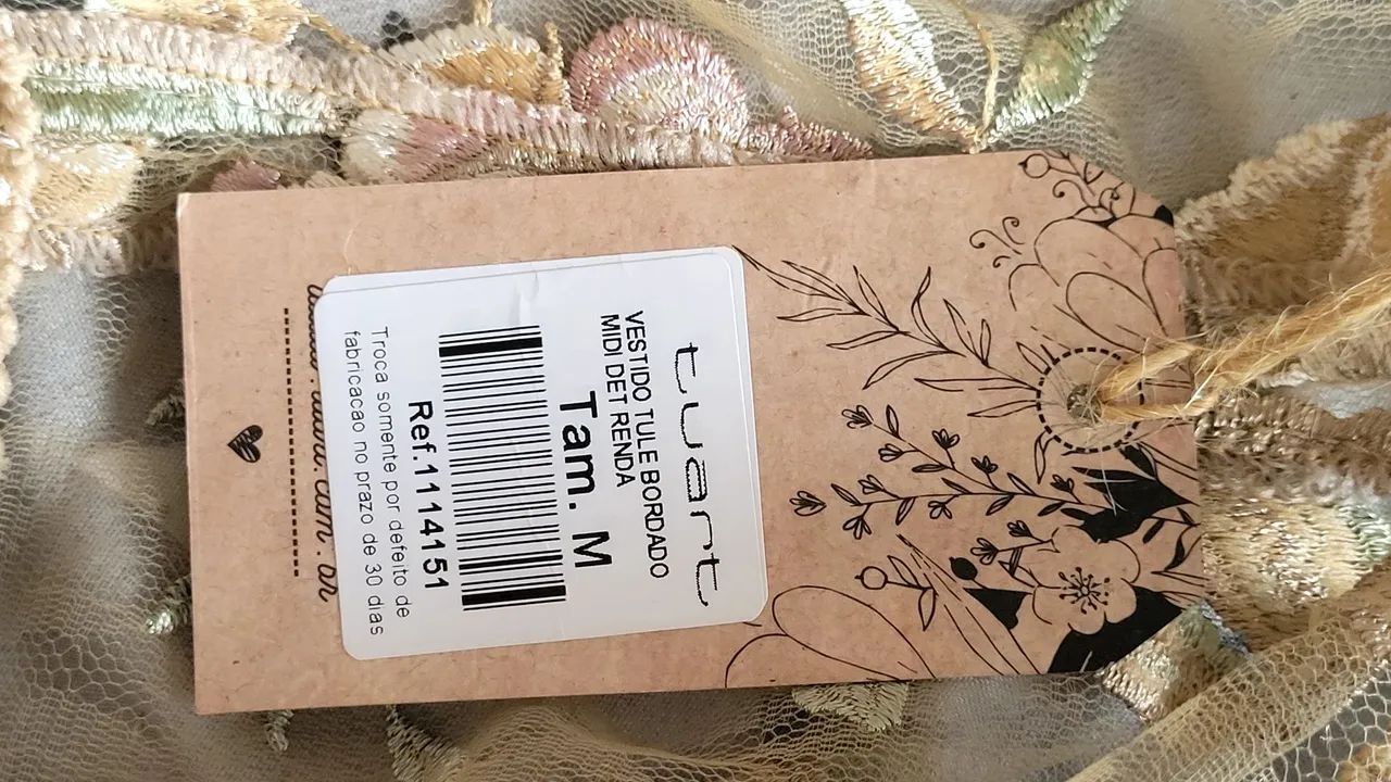 Vestido tuart midi em tule
