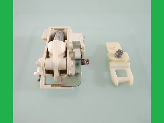 Trava e trinco da porta originais lava louças Electrolux LE09B / LE09X / LE12B / LE12X - Foto 4
