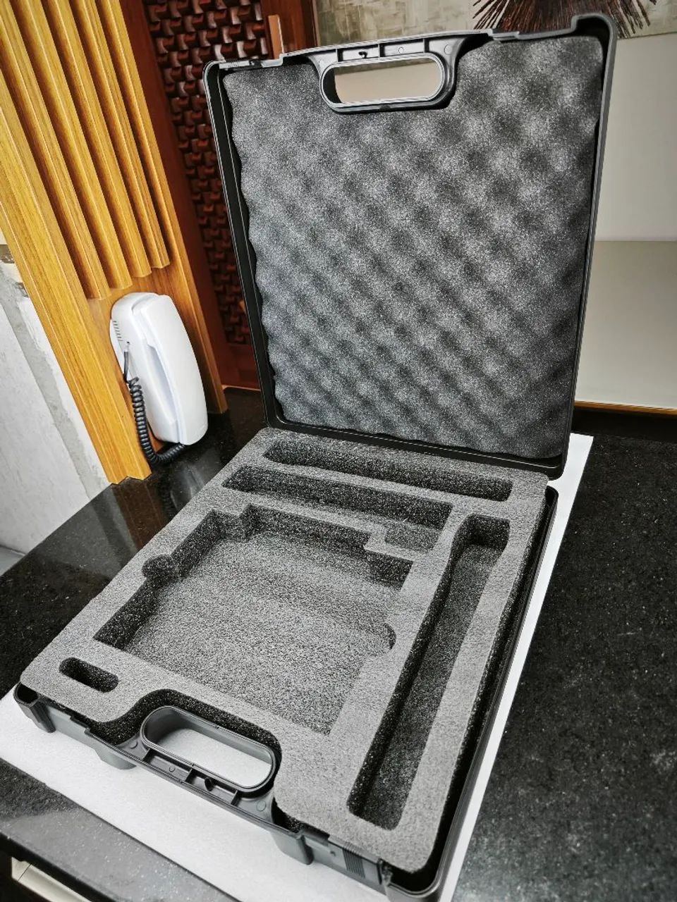 CASE PARA MICROFONE DUPLO COM LOGO SHURE - Foto 2