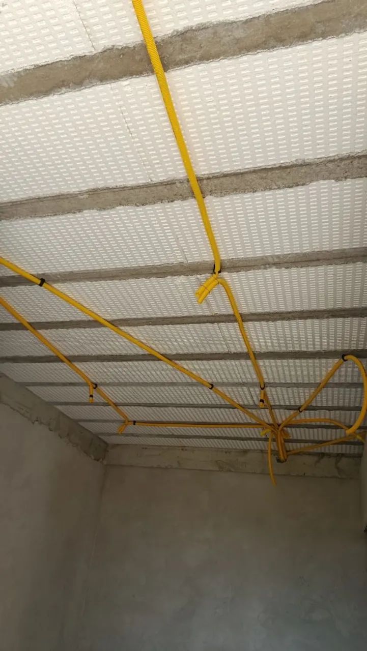 Auxiliar de Eletricista 